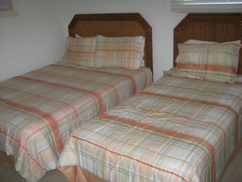 610 Southpoint Condos